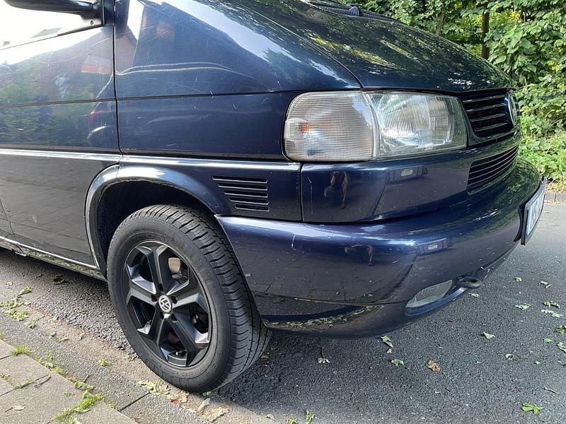 Gebraucht VW Multivan 140 PS (102 kW) 1996 Blau Van