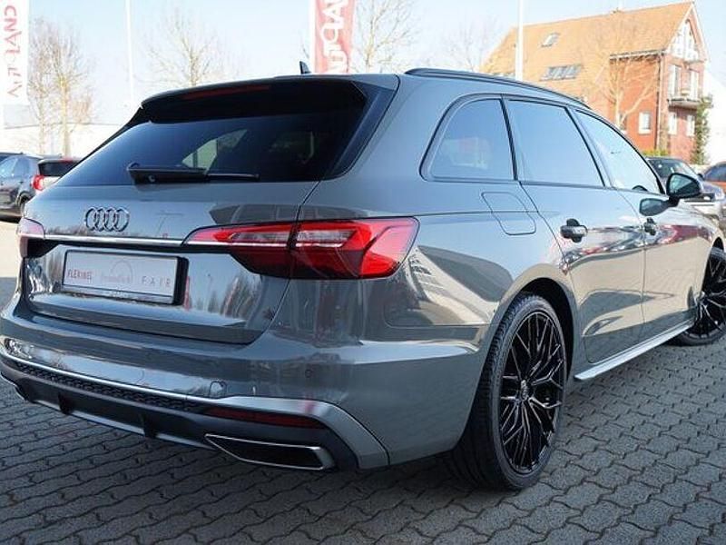 Gebraucht Audi A4 S-Line 150 PS (110 kW) 2022 Quantumgrau Kombi