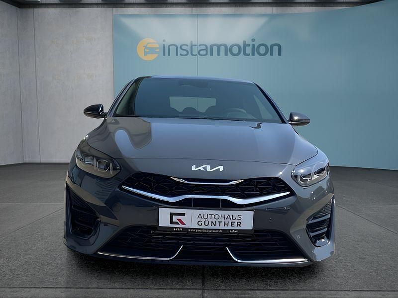 Neu Kia Ceed GT GT-Line 140 PS (102 kW) 2025 Schwarz Kleinwagen