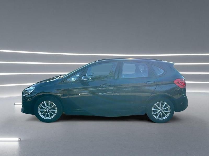 Gebraucht BMW 220 Active Tourer 190 PS (139 kW) 2019 Schwarz Van / Kleinbus