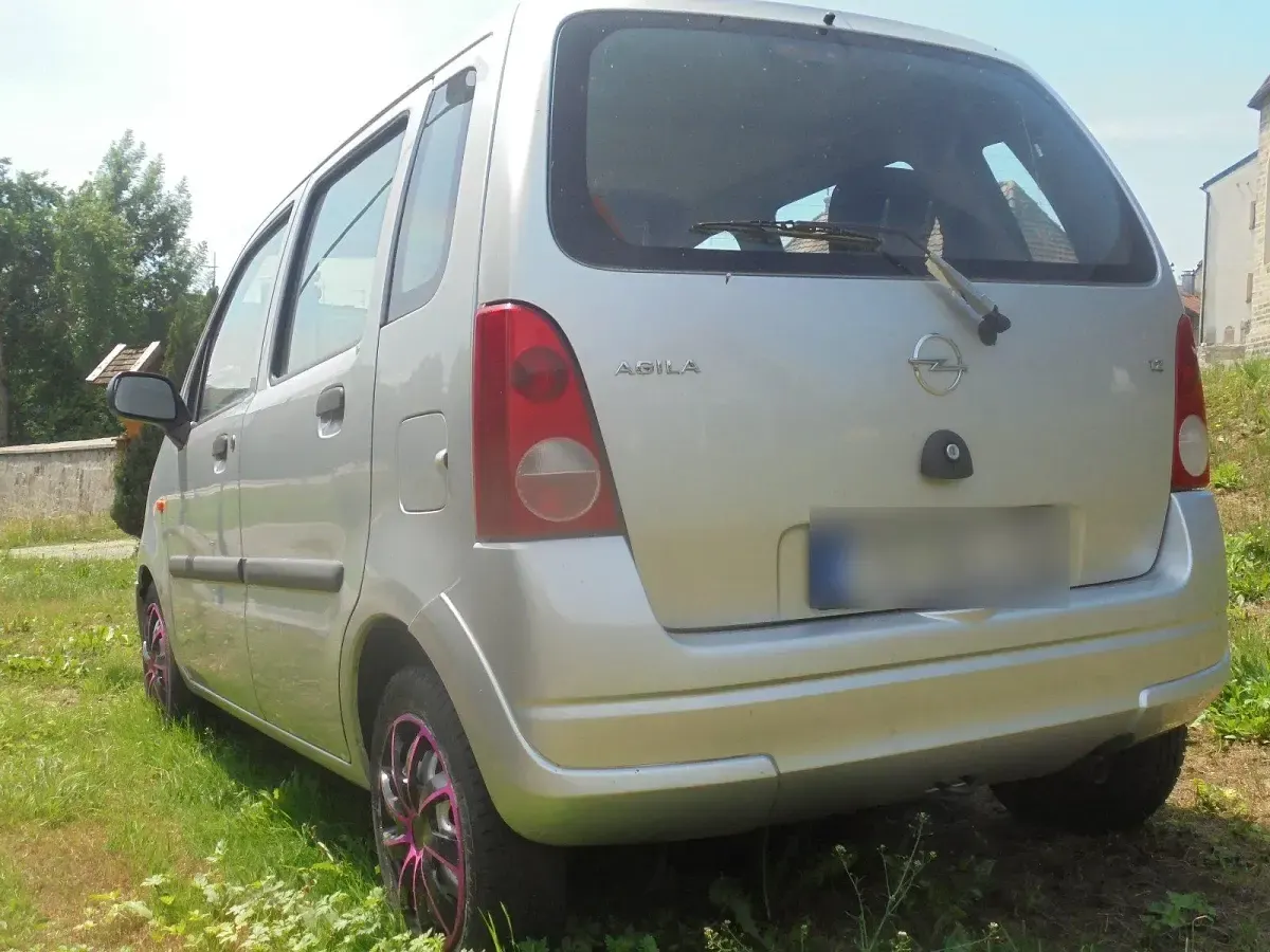 Gebraucht Opel Agila 75 PS (55 kW) 2004 Silber Van / Kleinbus