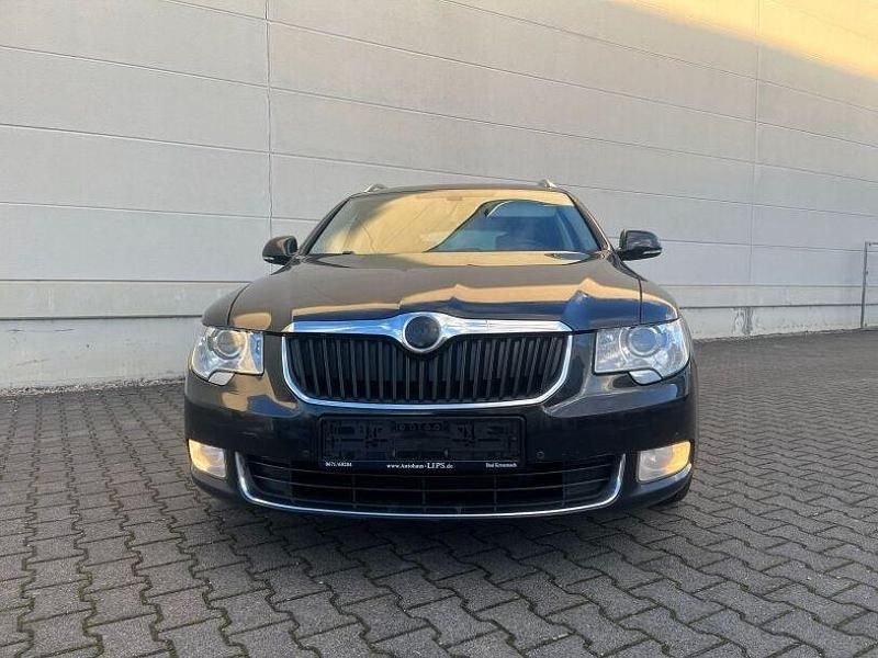 Gebraucht Skoda Superb Elegance 170 PS (125 kW) 2011 Schwarzmagic perleffekt Kombi