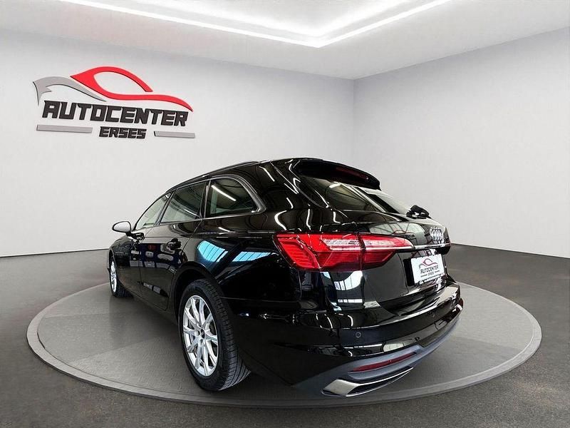 Gebraucht Audi A4 204 PS (150 kW) 2022 Brillantschwarz Kombi