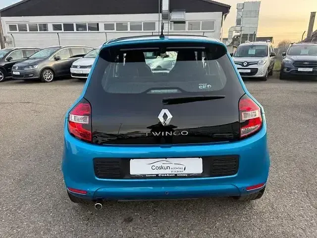 Używany Renault Twingo Luxe 90 KM (66 kW) 2016 Niebieski Hatchback