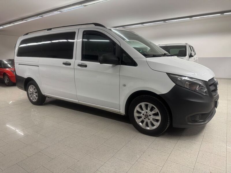 Weiß Gebraucht 2015 Mercedes Vito Van / Kleinbus | 11.950 € (Fairer Preis) - Bild 1/4