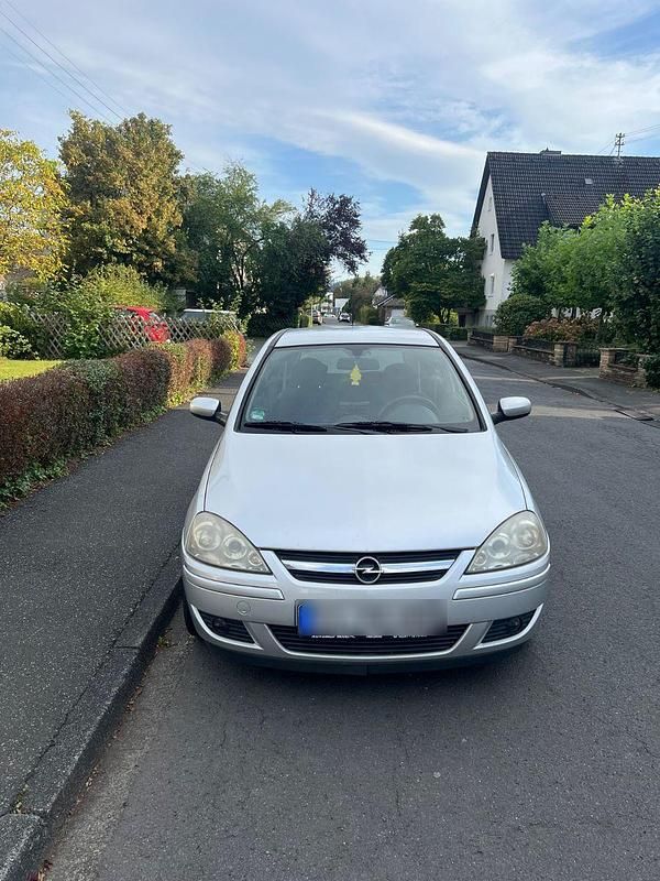 Silber Gebraucht 2005 Opel Corsa Limousine | 700 € (Superpreis) - Bild 1/4