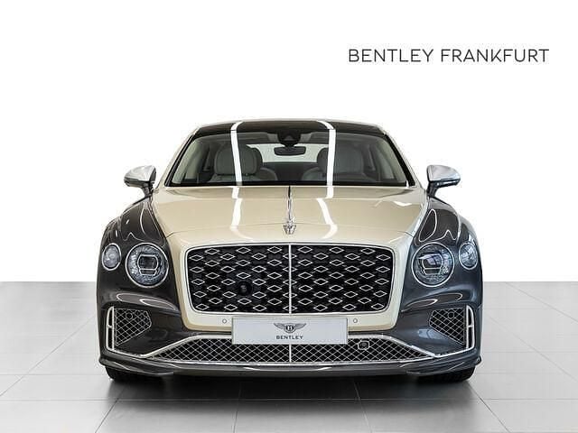 Gebraucht Bentley Flying Spur Mulliner 782 PS (575 kW) 2025 Grau (patina over magnetic (grau)) Limousine