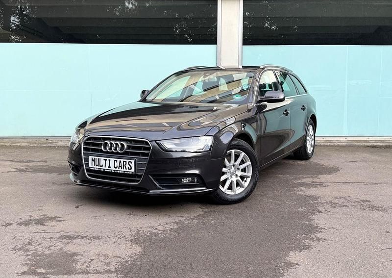 Grau Gebraucht 2015 Audi A4 Limousine | 11.490 € (Guter Preis) - Bild 1/4