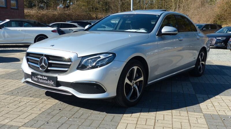 Silber Gebraucht 2020 Mercedes E400 Limousine | 38.990 € (Superpreis) - Bild 1/4