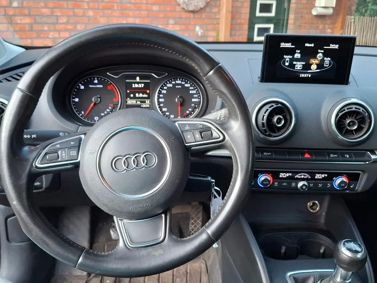 Gebraucht Audi A3 Ambition 150 PS (110 kW) 2015 Schwarz Limousine