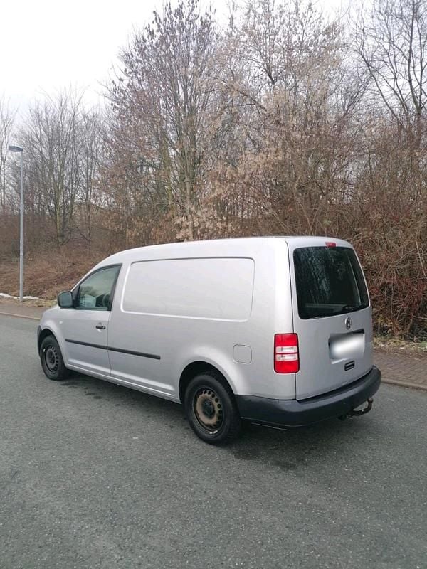 Gebraucht VW Caddy Maxi 102 PS (75 kW) 2013 Silber Van / Kleinbus