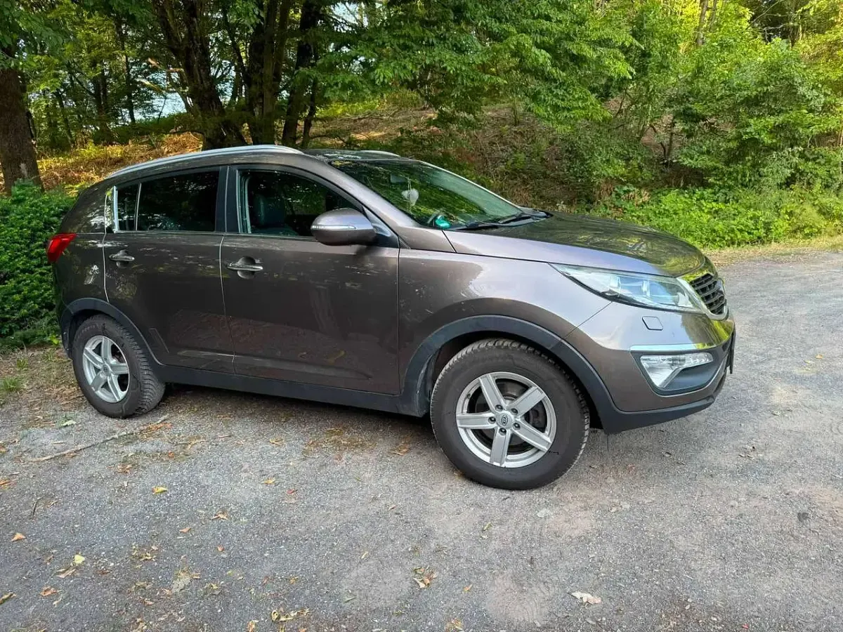 Gebraucht Kia Sportage Spirit 116 PS (85 kW) 2013 Braun SUV