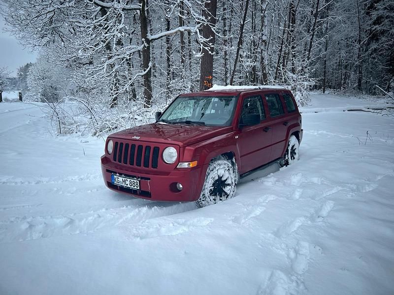 Rot Gebraucht 2009 Jeep Patriot SUV | 4.000 € - Bild 1/4