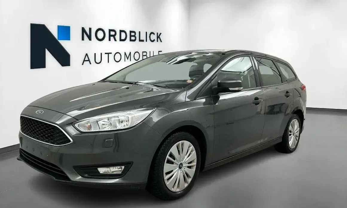 Usata Ford Focus 125 CV (91 kW) 2018 Grigio Station wagon