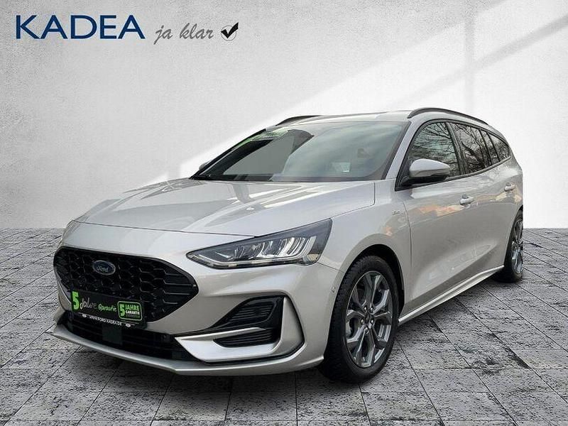 Gebraucht Ford Focus ST-Line X 155 PS (114 kW) 2024 Polarsilber metallic Kombi
