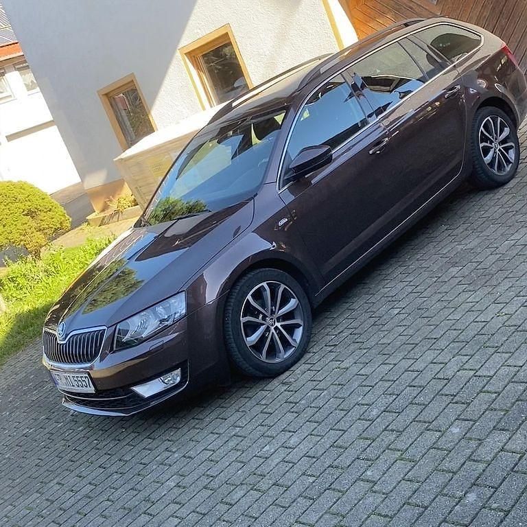 Braun Gebraucht 2015 Skoda Octavia Kombi | 7.599 € (Guter Preis) - Bild 1/1