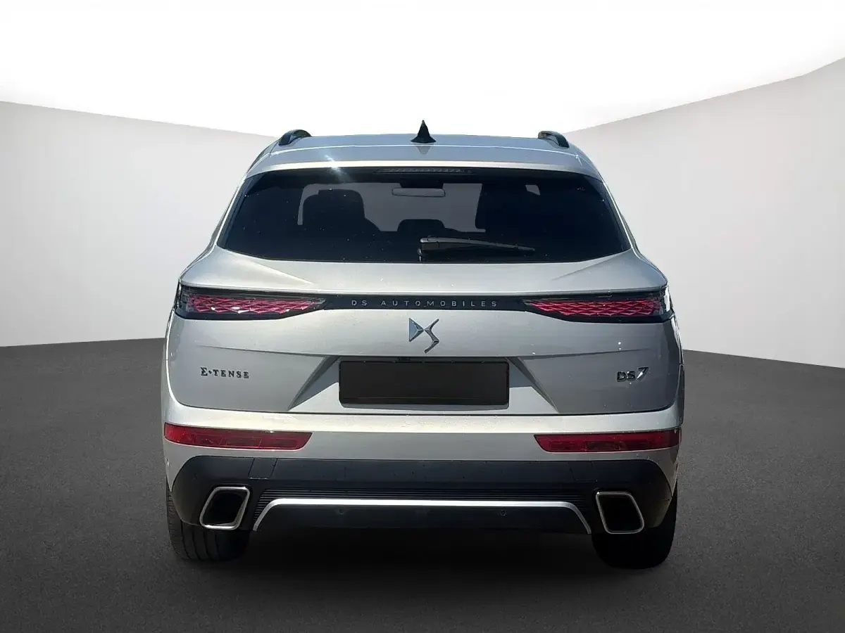 Gebraucht DS Automobiles DS7 Crossback Opera 306 PS (225 kW) 2024 Silber SUV