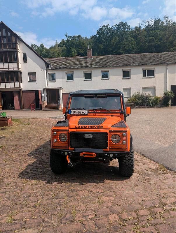 Gebraucht Land Rover Defender 290 PS (213 kW) 1989 Orange SUV