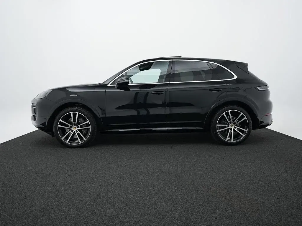 Gebraucht Porsche Cayenne E-Hybrid 470 PS (345 kW) 2024 Schwarz SUV