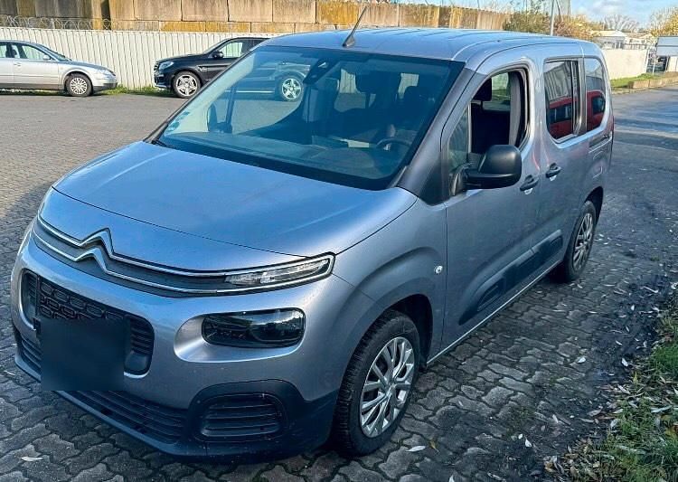 Grau Gebraucht 2019 Citroën Berlingo Feel Van / Kleinbus | 5.200 € (Superpreis) - Bild 1/4