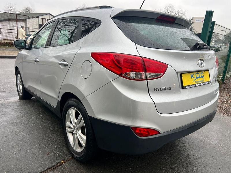 Gebraucht Hyundai ix35 Style 184 PS (135 kW) 2012 Silber SUV