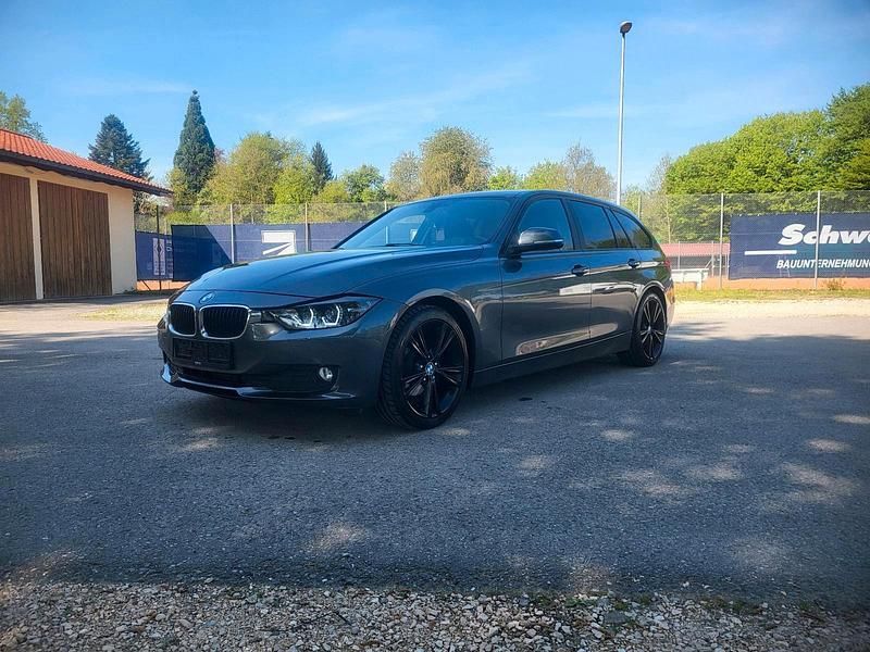 Grau Gebraucht 2014 BMW 320 Kombi | 9.500 € (Fairer Preis) - Bild 1/4