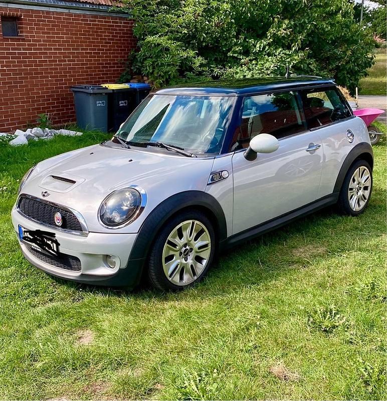 Silber Gebraucht 2009 Mini Cooper S Kleinwagen | 5.800 € (Fairer Preis) - Bild 1/4