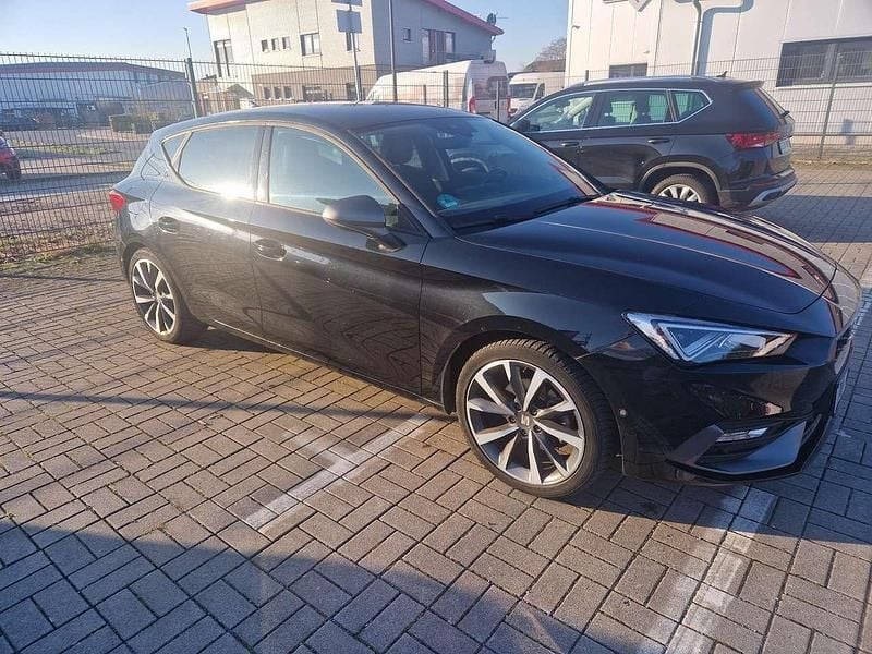 Second-hand Seat Leon FR 150 CP (110 kW) 2020 Negru Hatchback