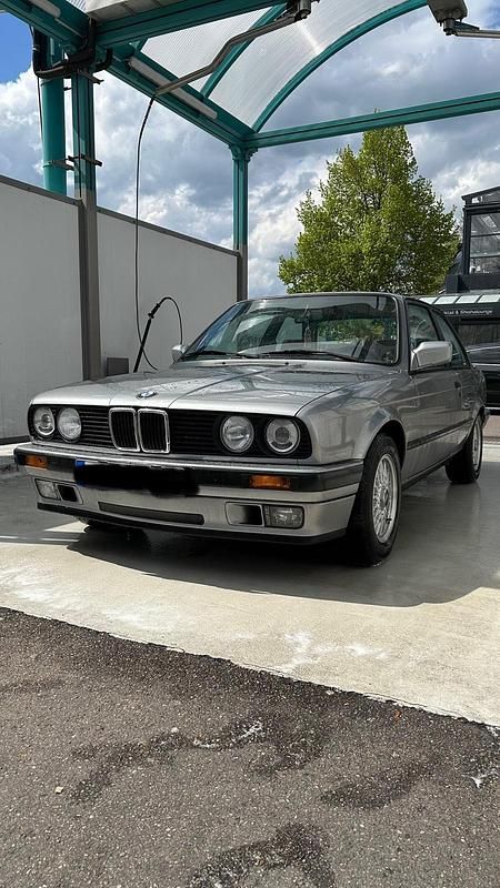 Gebraucht BMW 316 Shadowline 102 PS (75 kW) 1989 Silber Coupé