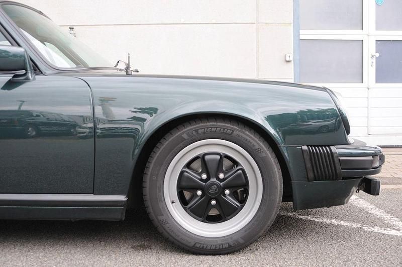 Grün Gebraucht 1982 Porsche 911SC Coupé | 86.500 € - Bild 1/4
