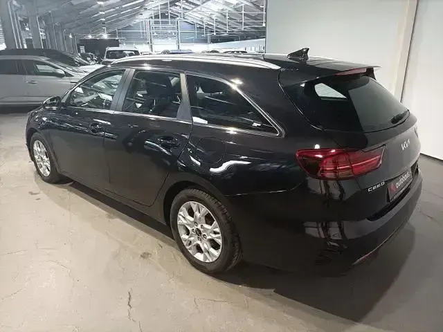 Gebraucht Kia Ceed Sportswagon Vision 160 PS (117 kW) 2023 Schwarz Kombi