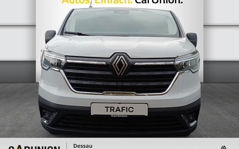 Neu Renault Trafic Komfort 131 PS (96 kW) 2025 Weiß Van / Kleinbus