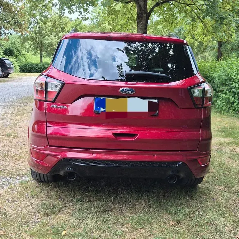 Gebraucht Ford Kuga ST-Line 179 PS (131 kW) 2018 Rot SUV