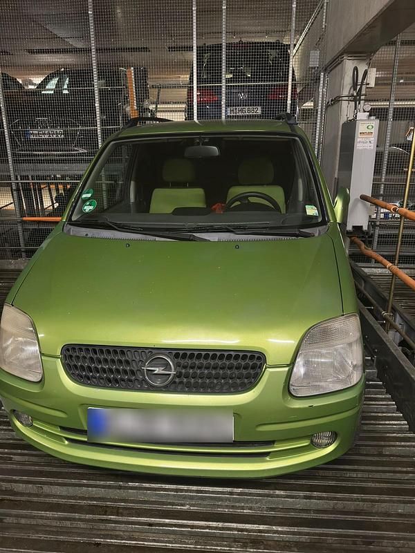 Gebraucht Opel Agila 58 PS (42 kW) 2001 Grün Van / Kleinbus