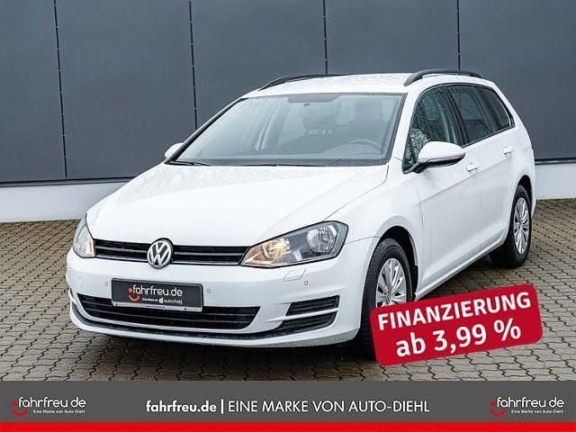 Weiß Gebraucht 2016 VW Golf VII Trendline Kombi | 12.790 € (Teuer) - Bild 1/4