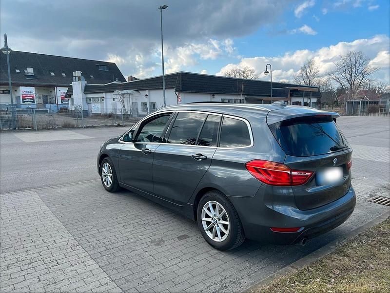 Gebraucht BMW 218 150 PS (110 kW) 2016 Grau Kombi