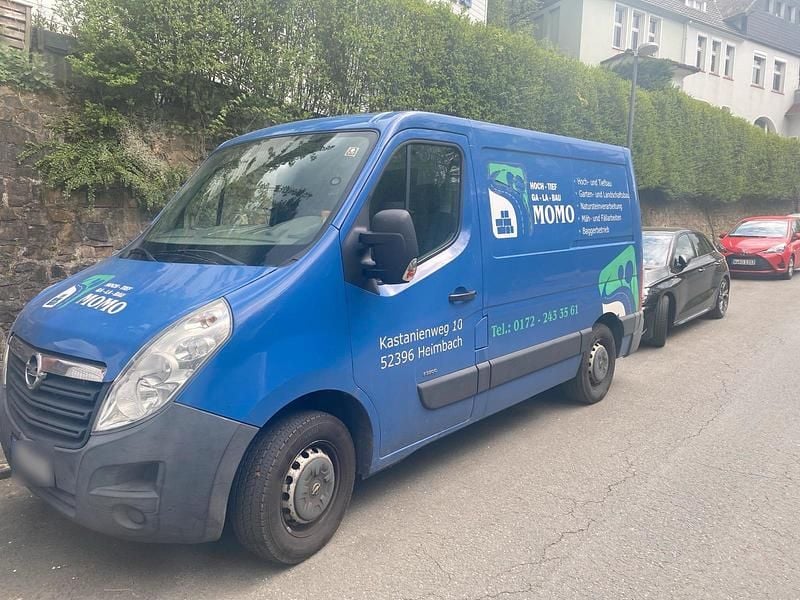 Second-hand Opel Movano 155 CP (114 kW) 2012 Albastru Monovolum