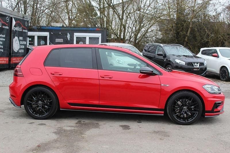 Gebraucht VW Golf VII R 300 PS (220 kW) 2019 Rot Limousine