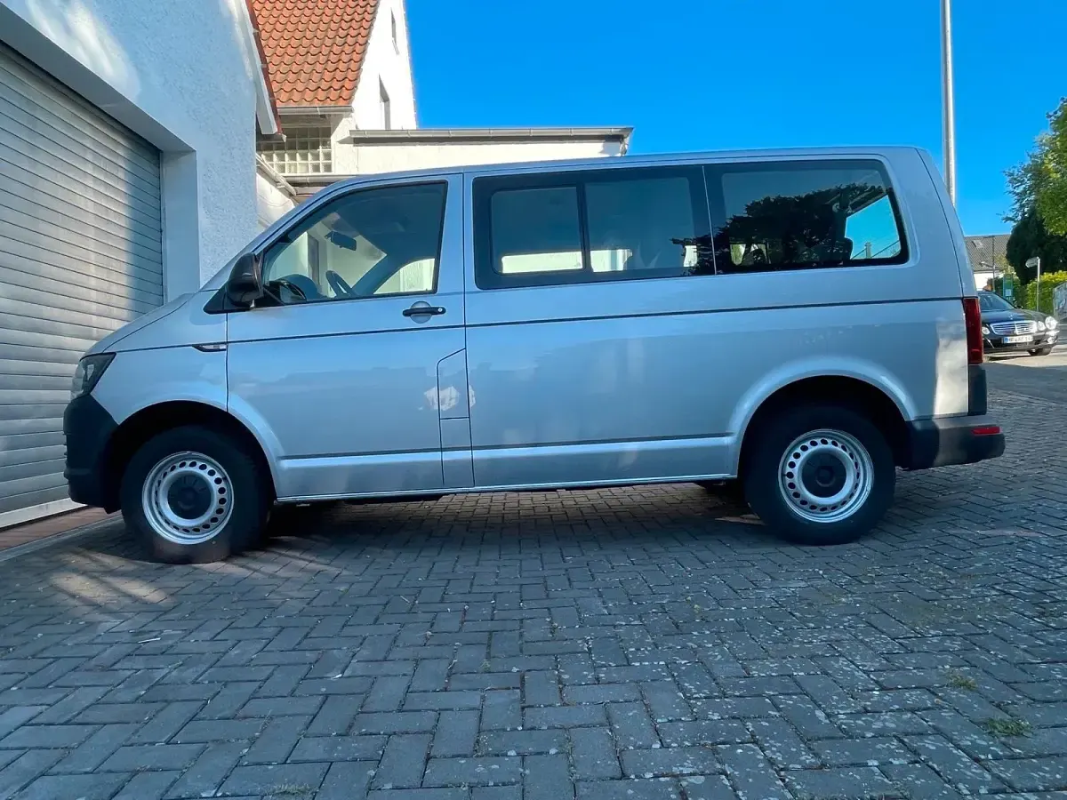 Usata VW Transporter 150 CV (110 kW) 2018 Argento Furgone