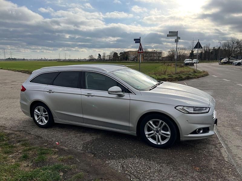 Gebraucht Ford Mondeo Titanium 150 PS (110 kW) 2018 Silber Kombi