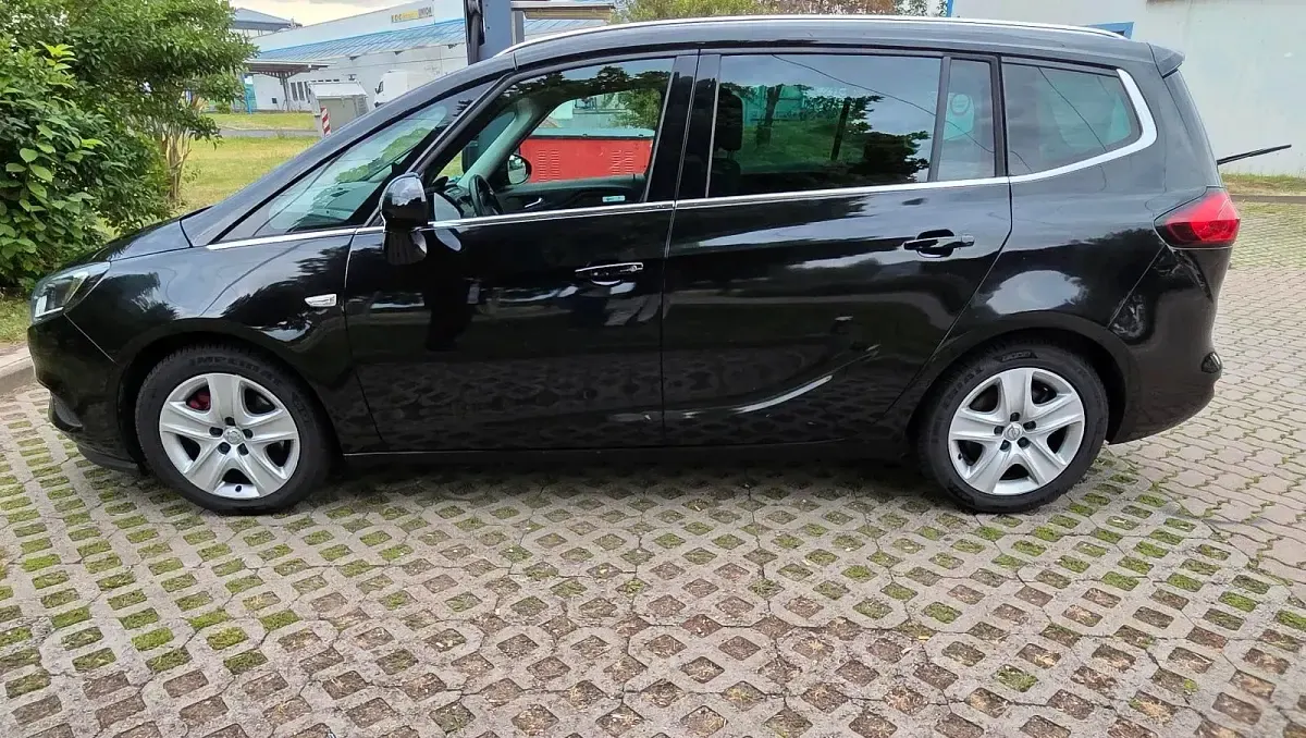 Gebraucht Opel Zafira Tourer 177 PS (130 kW) 2017 Schwarz Van / Kleinbus