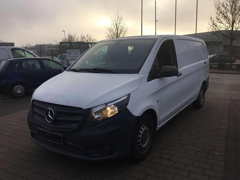 Gebraucht Mercedes Vito 114 PS (83 kW) 2018 Weiß Van