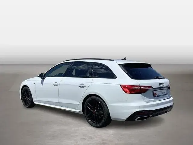 Gebraucht Audi A4 Ambiente 204 PS (150 kW) 2021 Gletscherweiß metallic Kombi