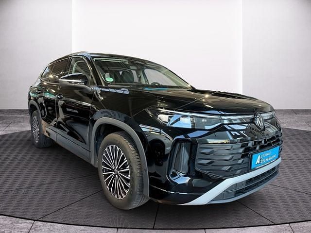 Gebraucht VW Tayron Life 150 PS (110 kW) 2025 Grenadillschwarz metallic SUV