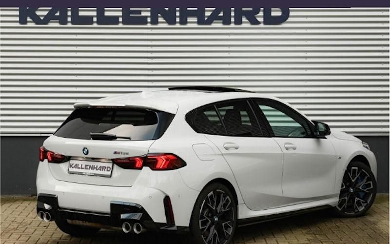 Gebraucht BMW M135 Performance 300 PS (220 kW) 2024 Weiß Kleinwagen