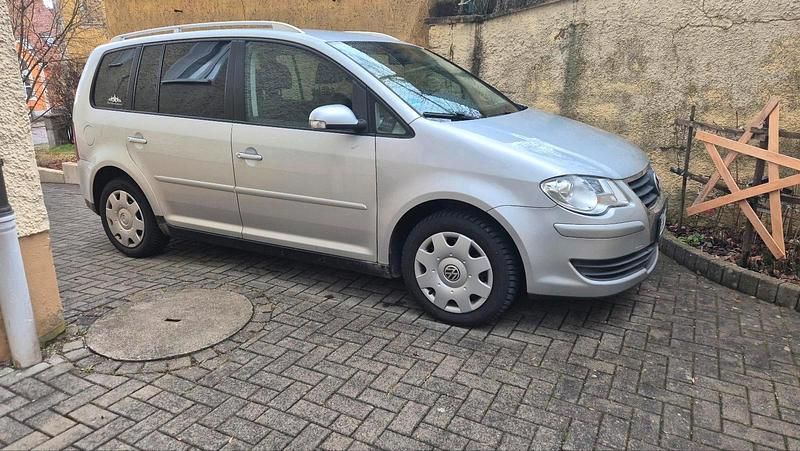 Gebraucht VW Touran 140 PS (102 kW) 2007 Silber Van / Kleinbus