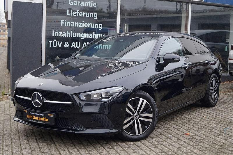 Gebraucht Mercedes CLA220 190 PS (139 kW) 2022 Schwarz Limousine