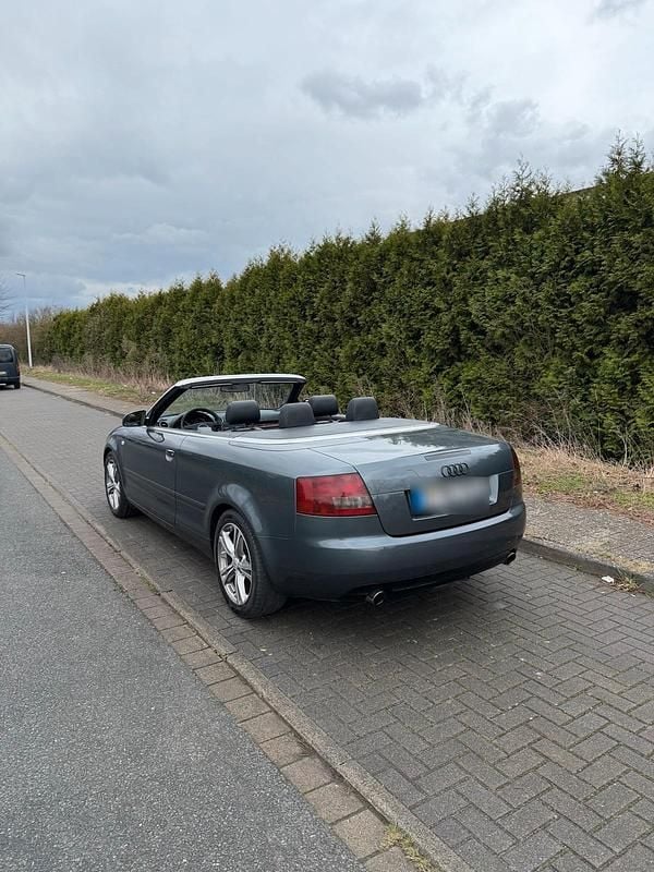 Gebraucht Audi A4 Cabriolet 220 PS (161 kW) 2003 Grau Cabrio