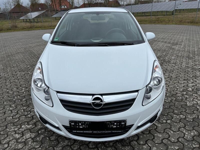 Weiß Gebraucht 2009 Opel Corsa Selection Kleinwagen | 5.599 € (Fairer Preis) - Bild 1/4