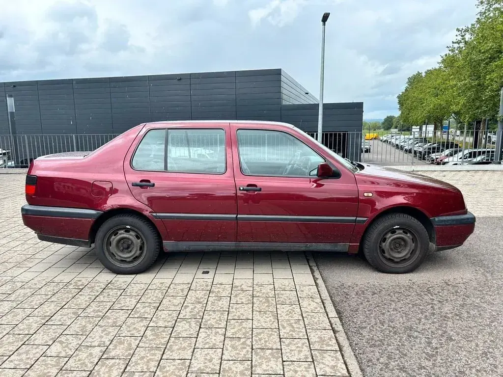 Gebraucht VW Vento 75 PS (55 kW) 1997 Limousine
